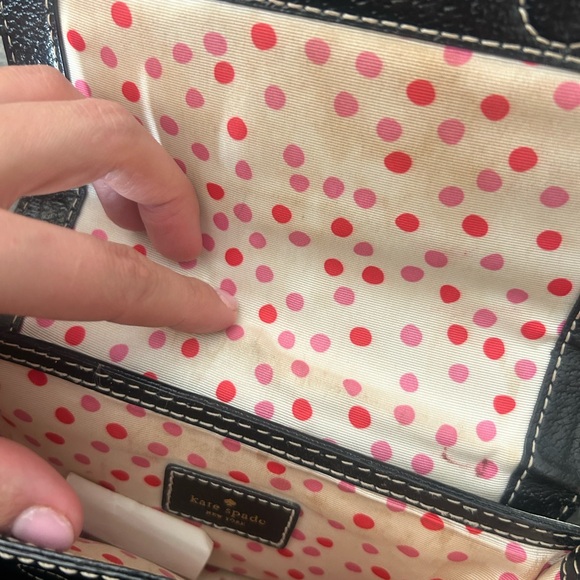 Authentic kate spade purse. Inside has little mark reflected in listing price. - Picture 3 of 4